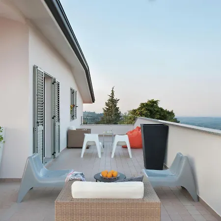 Hillside Comfort In * Тавуллия