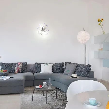 Hillside Comfort In Apartamento *