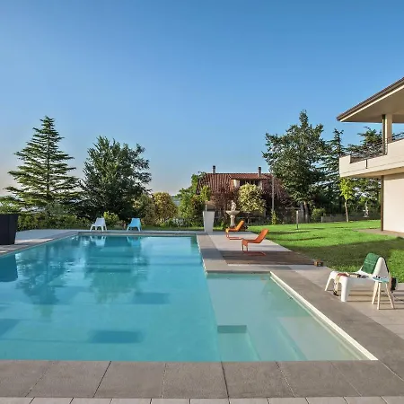 Hillside Comfort In * Тавуллия